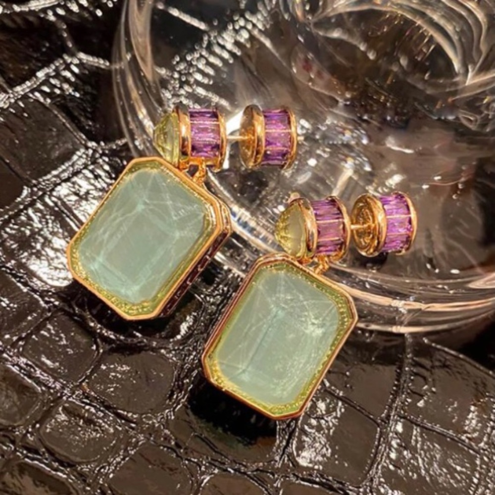 Luxury earrings